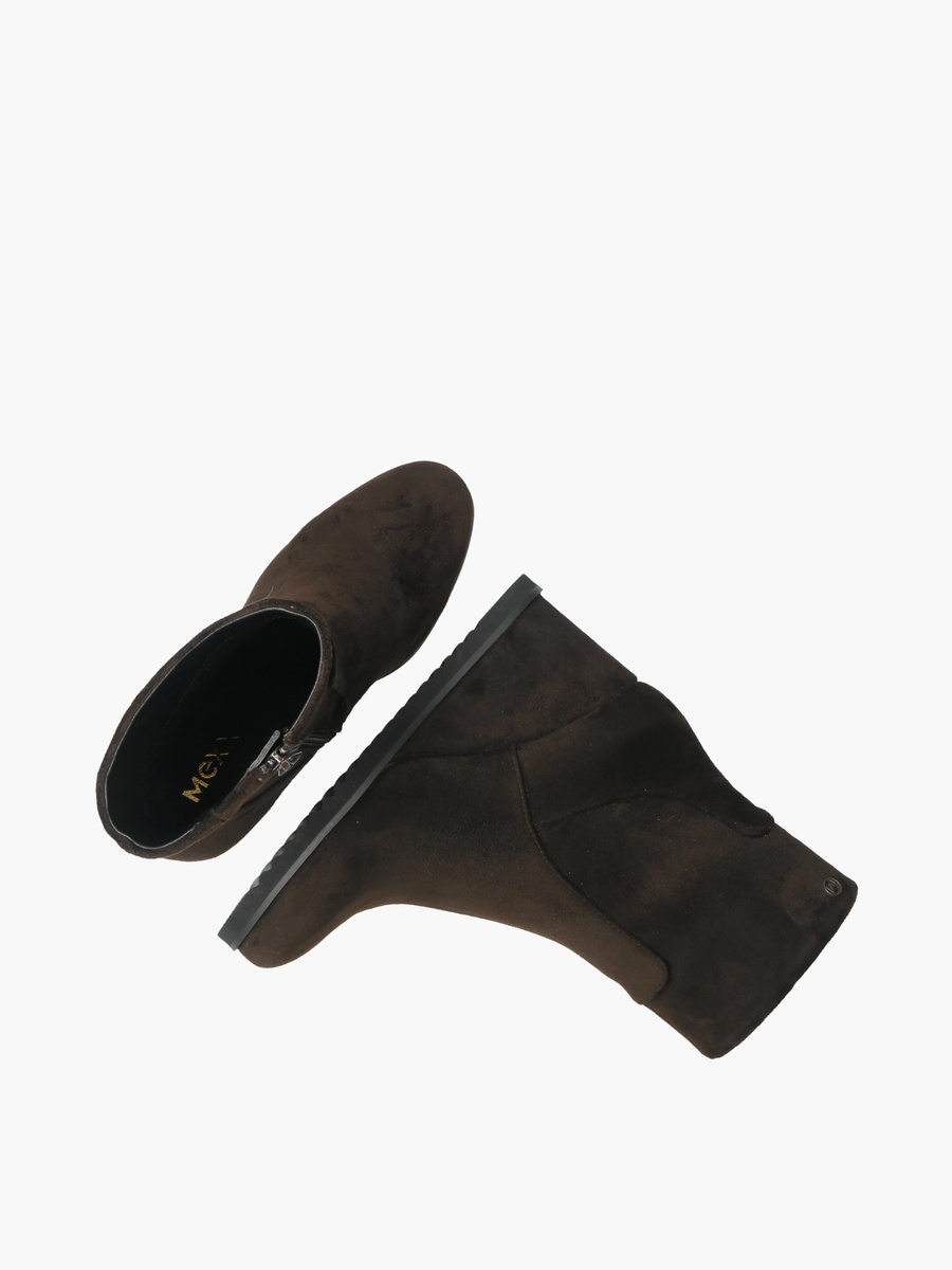 Women Arwyn Textured Wedge Heel Ankle Boots