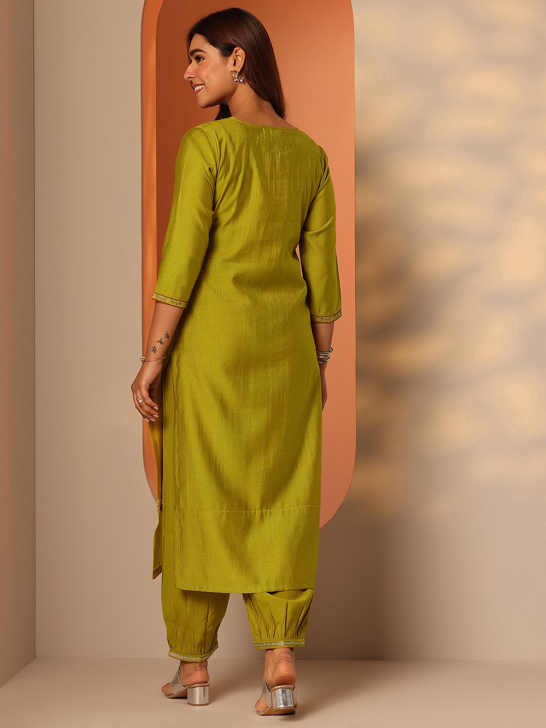 Libas Green Embroidered Blended Kurta Set with Straight Pants