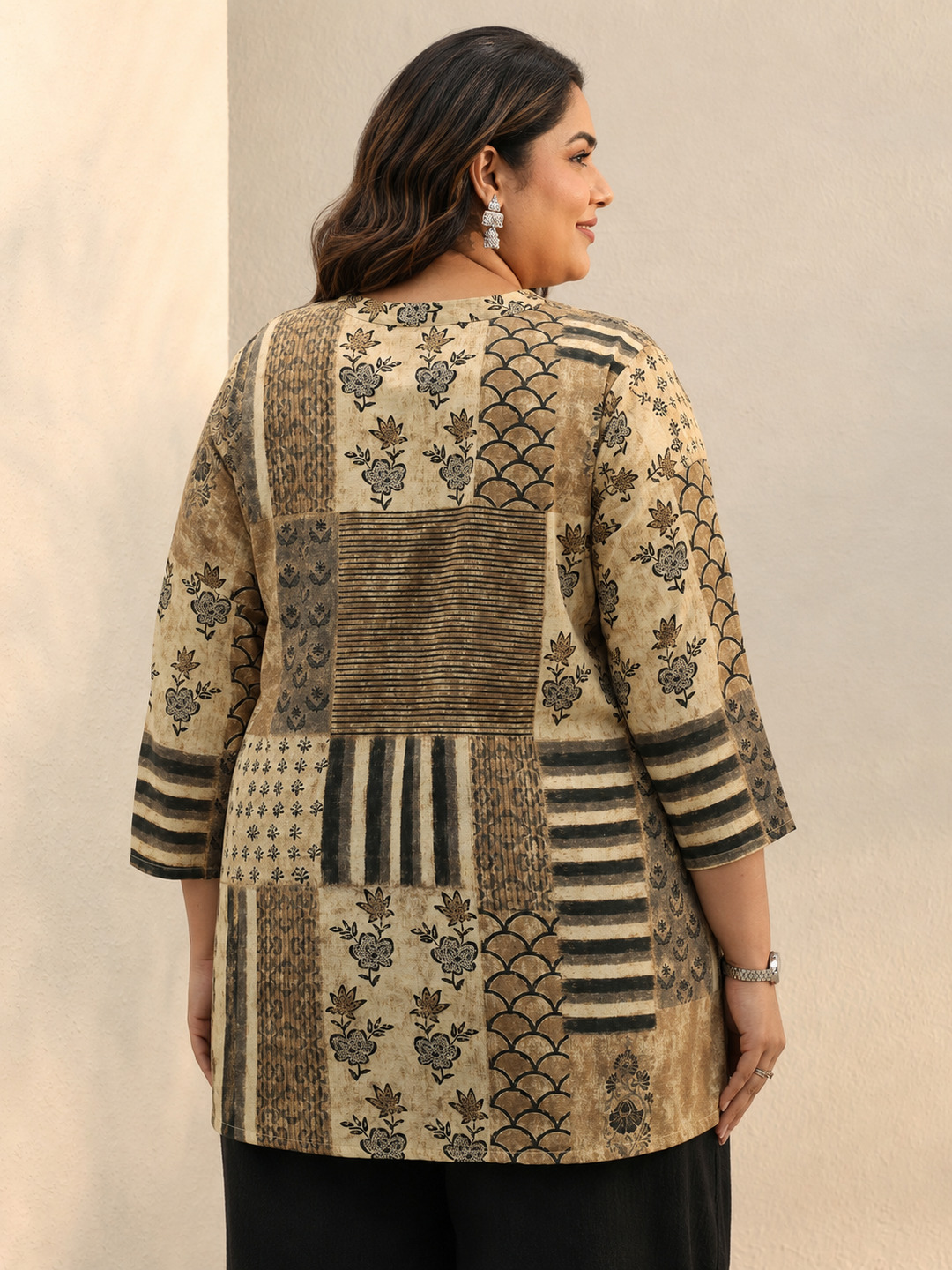 Beige Silk Blend Printed Straight Kurti