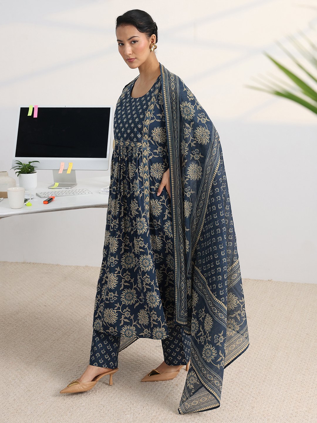 Blue Floral Printed Cotton Blend Kurta Set with Dupatta