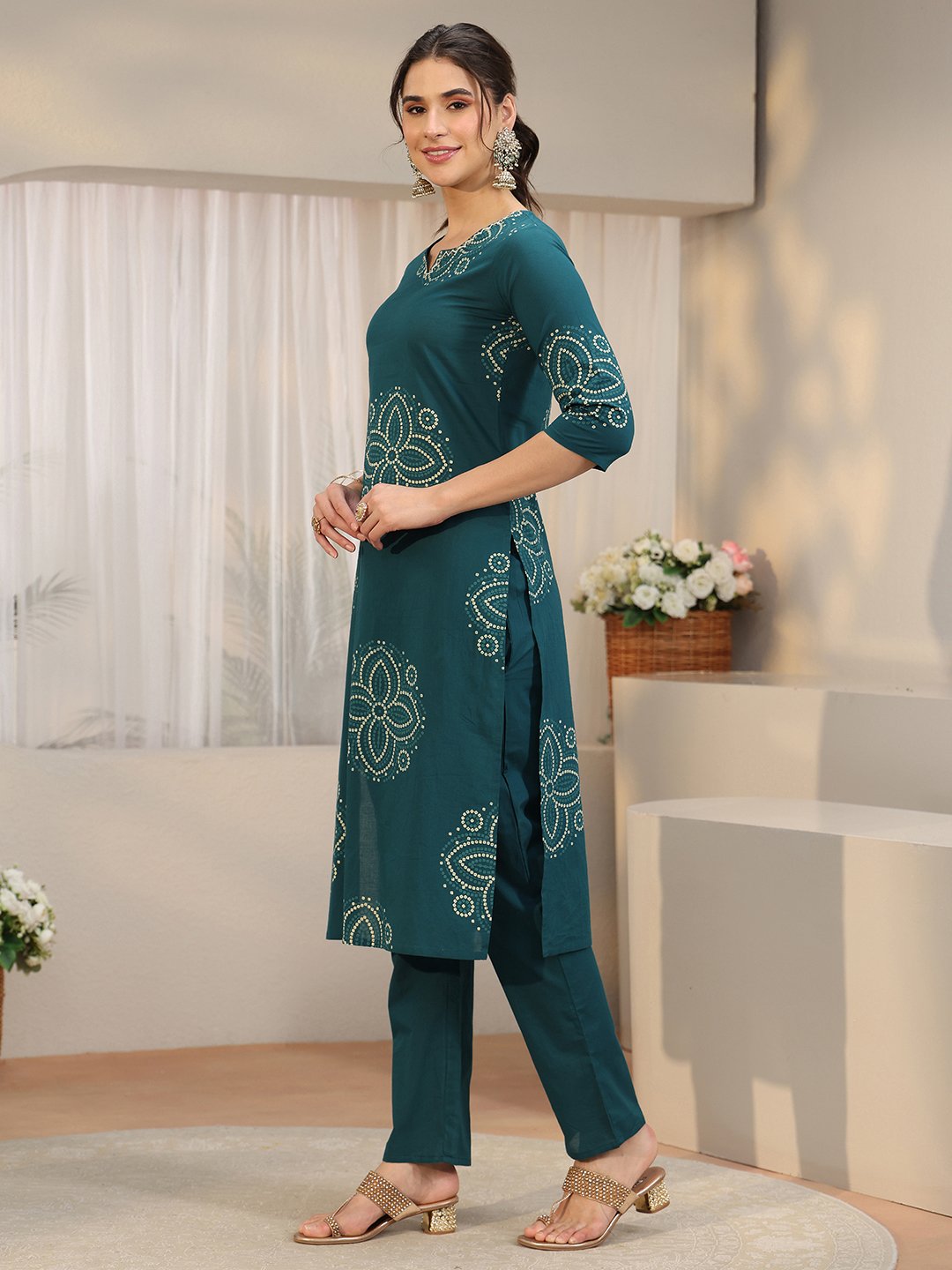 Emerald Green Printed Kurta Set with Dupatta and Trousers