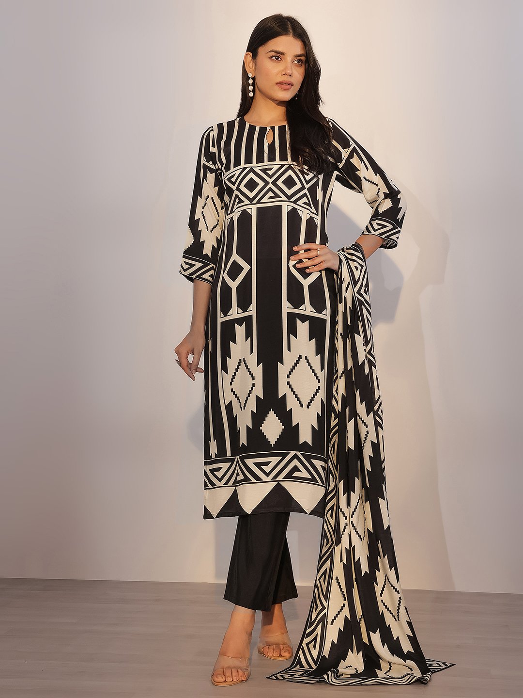 Black and White Geometric Print Silk Blend Kurta Set with Trousers and Dupatta