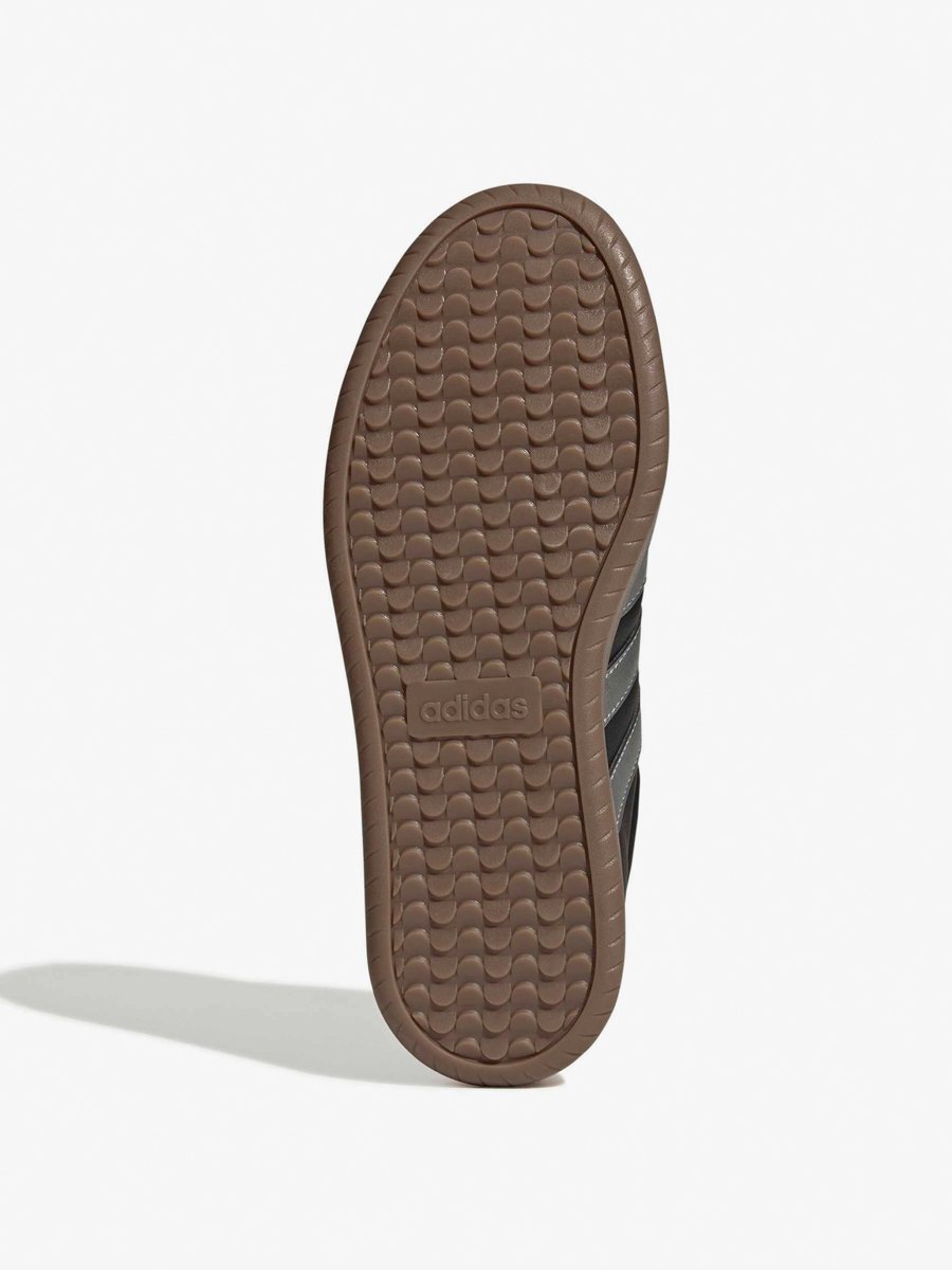 Black Barreda Sneakers