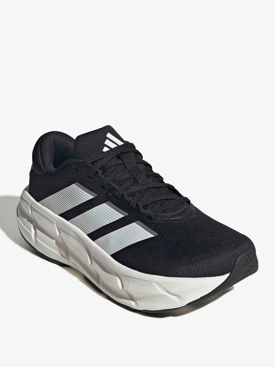 Black Questar 4 Running Shoes