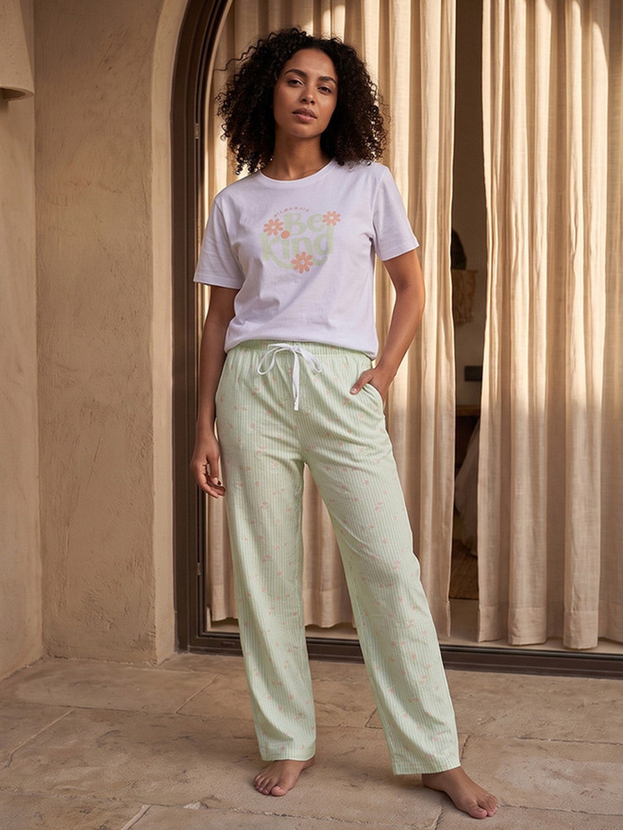 Printed Crew Neck T-Shirt and Pyjamas Set