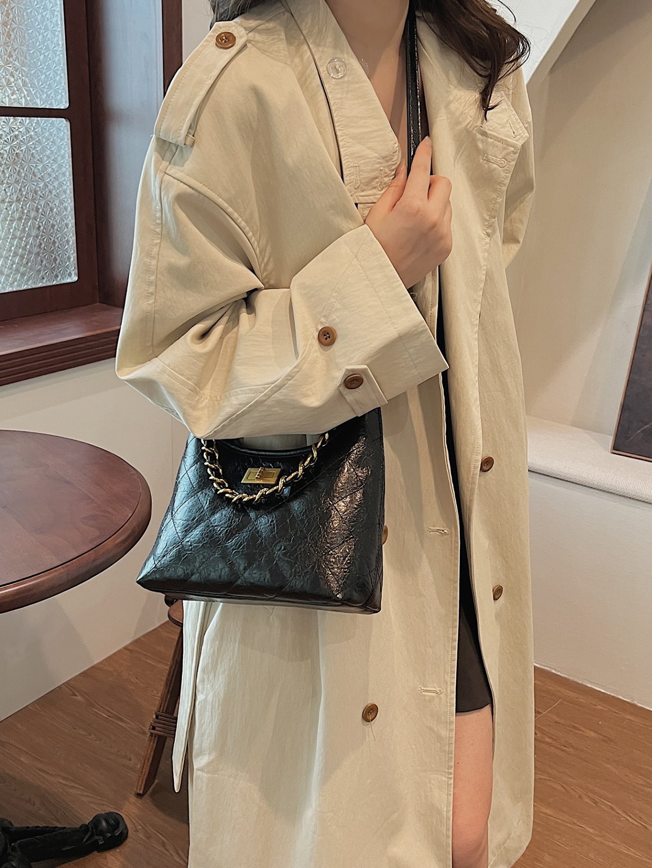 Black Quilted Shoulder Bag with Chain Strap - Versatile and Elegant