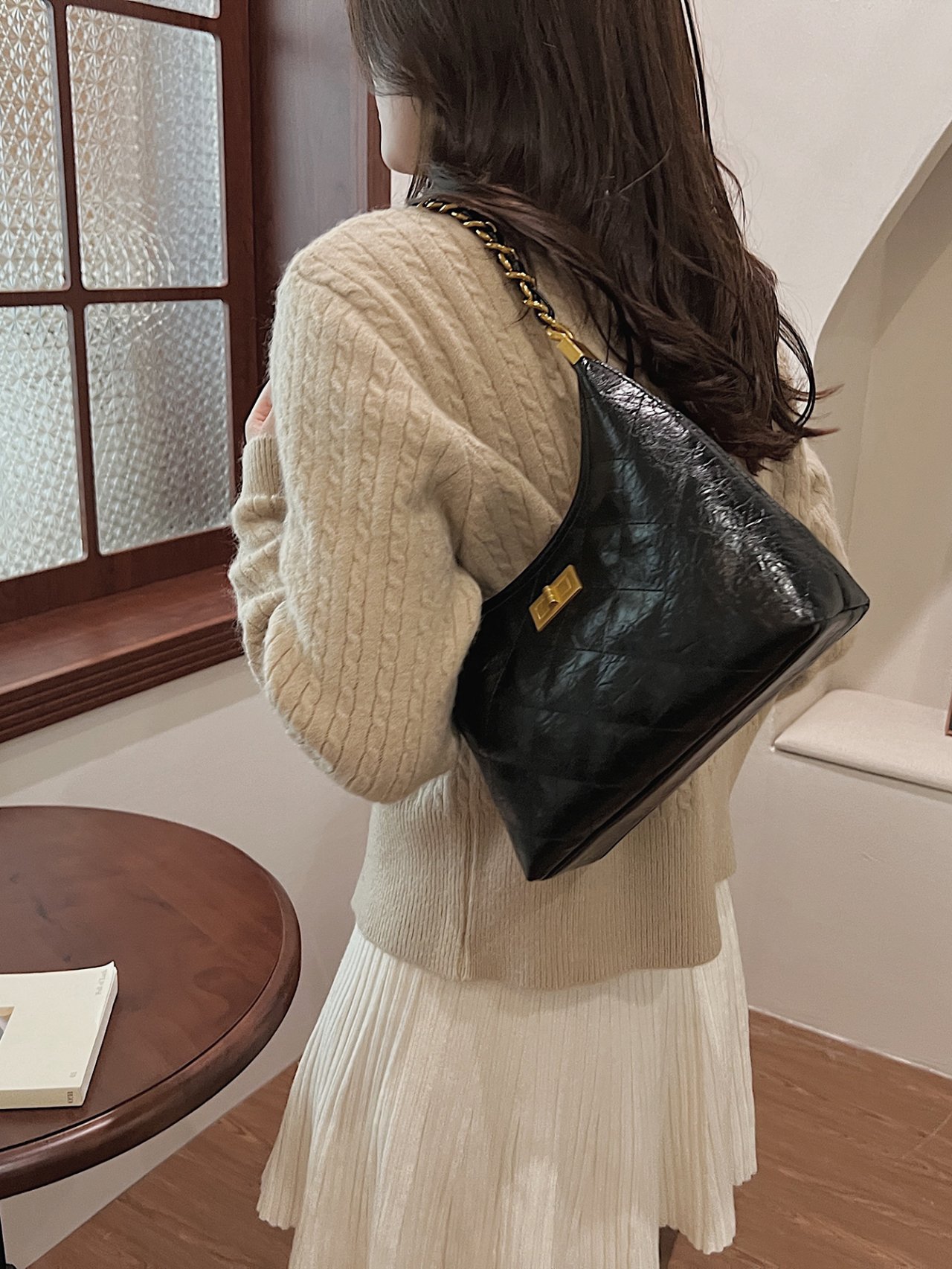 Black Quilted Shoulder Bag with Chain Strap - Versatile and Elegant