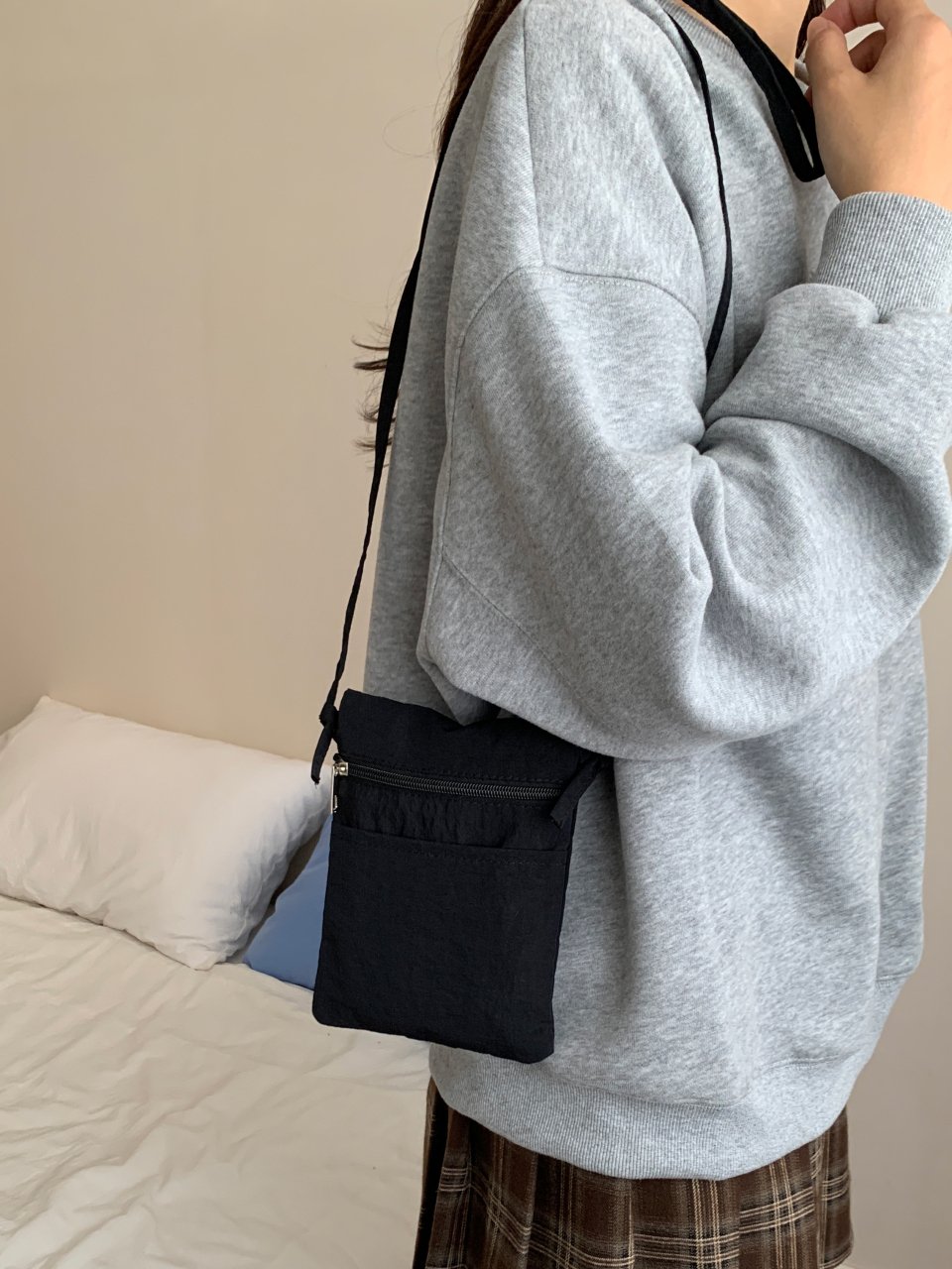 Black Solid Sling Bag