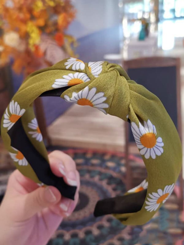 Green Daisy Knot Headband