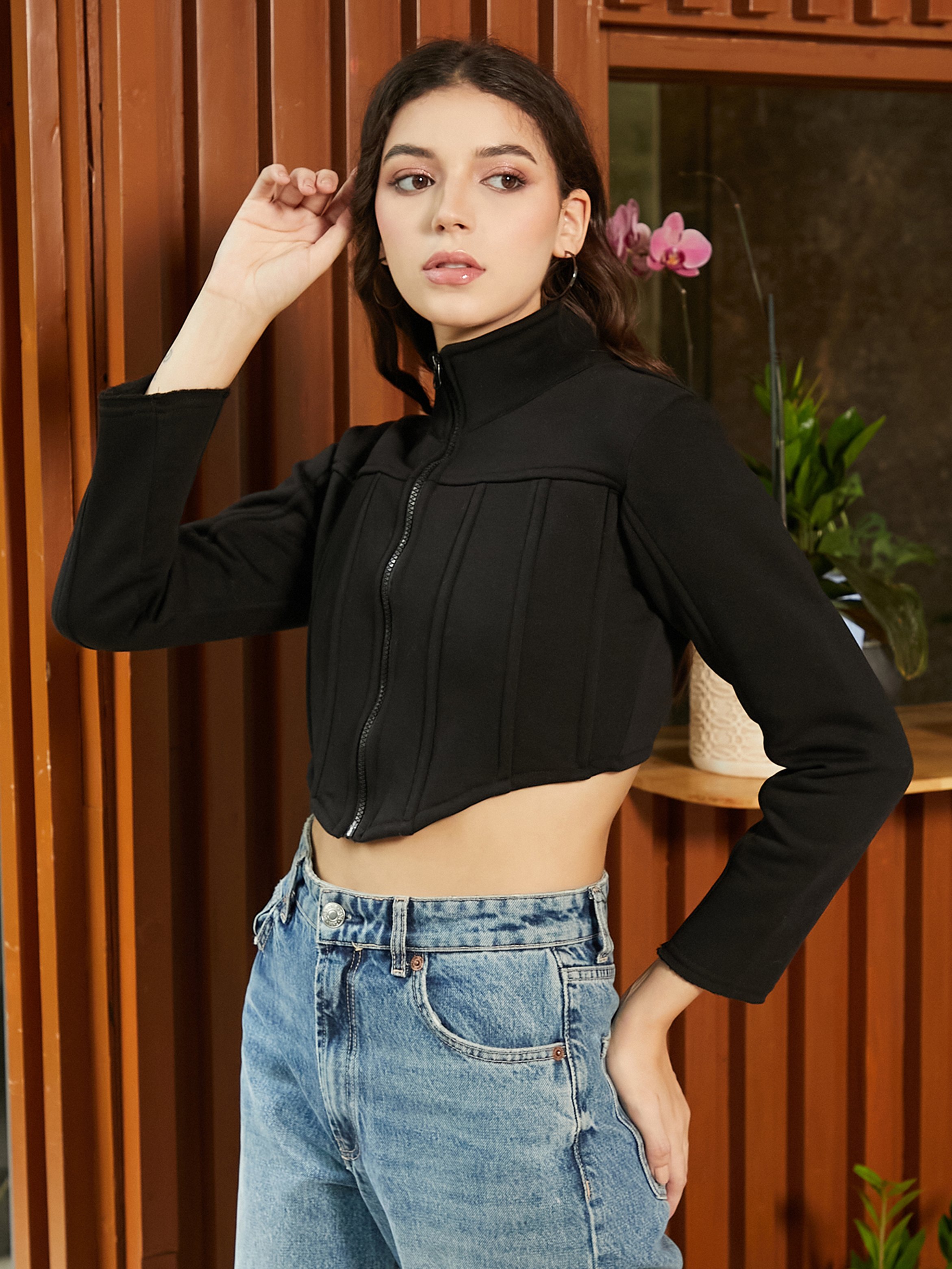 Black Cropped Zip-Up Sweatshirt