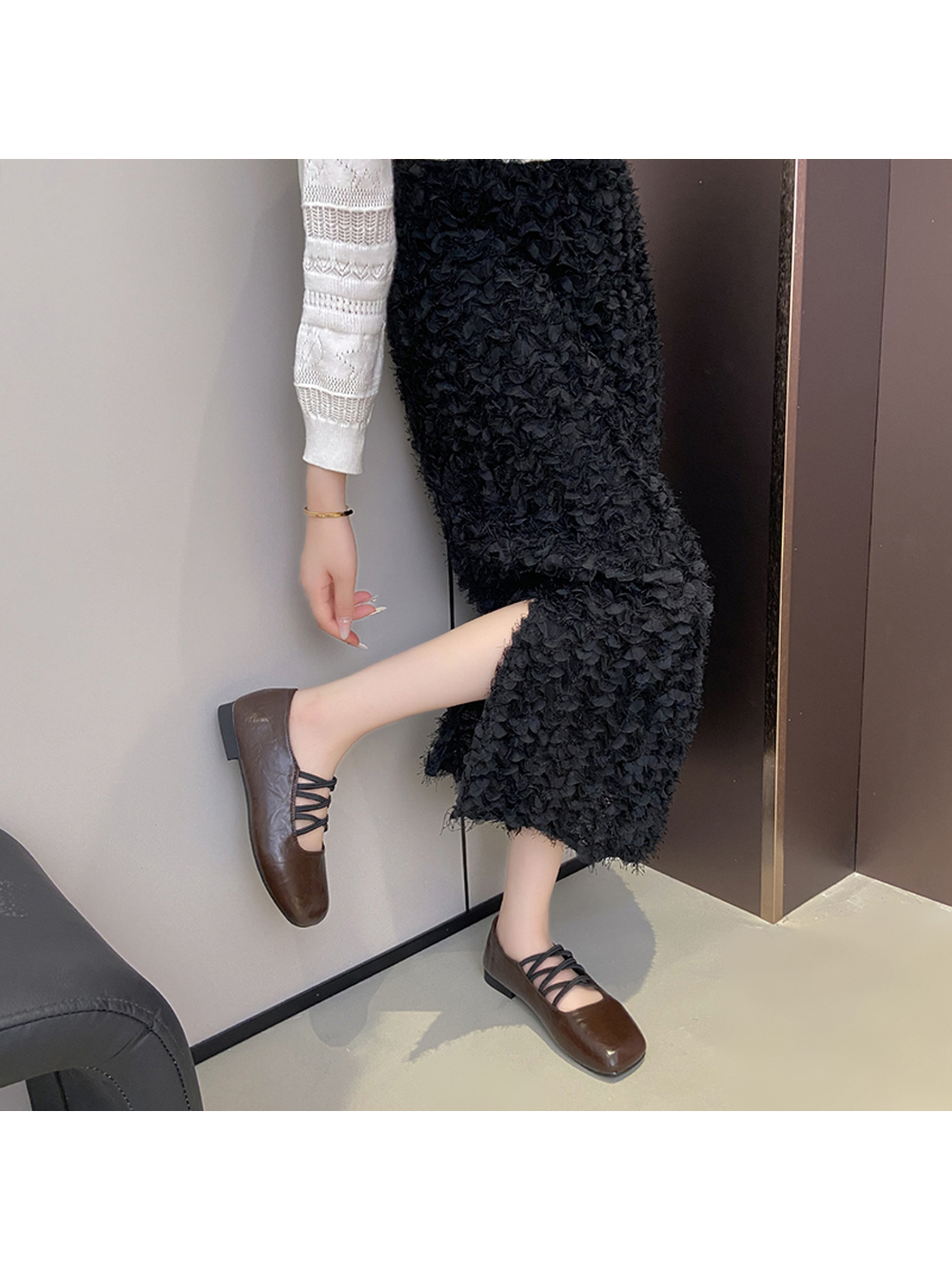 حذاء كاجوال فلات باللون البني