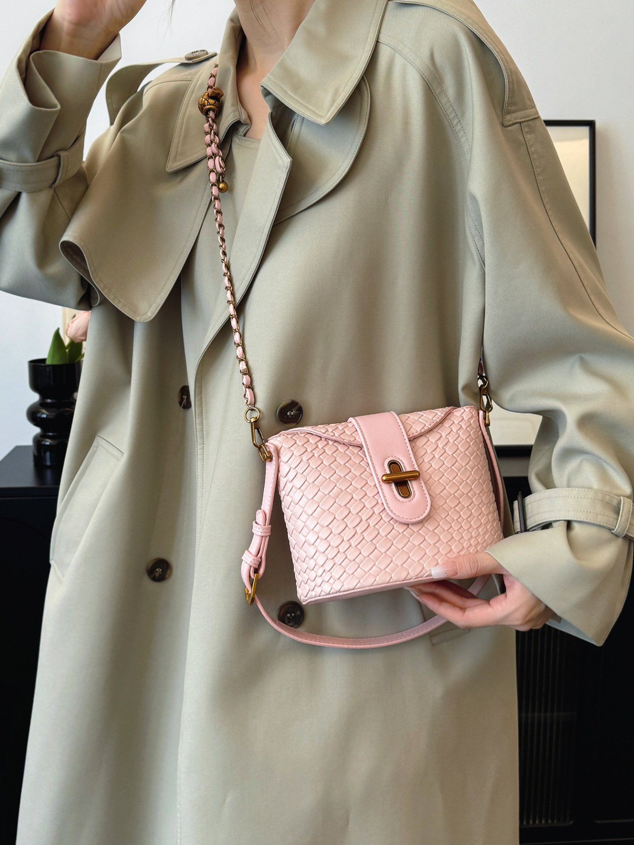 Pink Woven Crossbody Bag 
