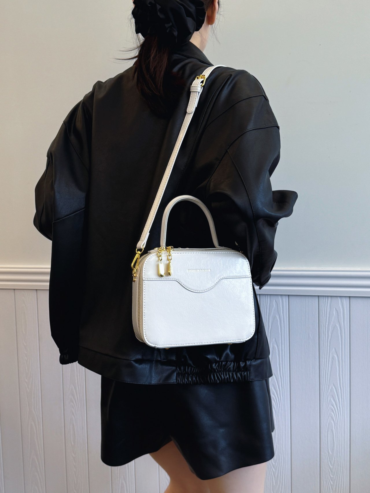 Off-White Plain Crossbody Bag