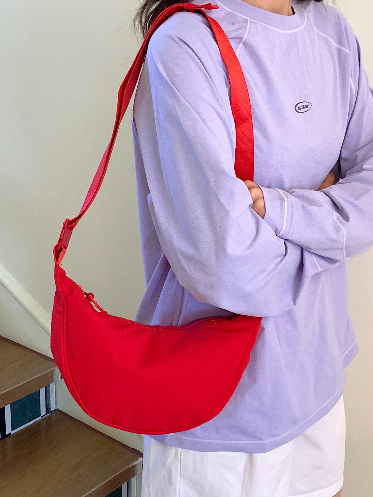 شنطة كروس بودي سادة باللون الأحمر