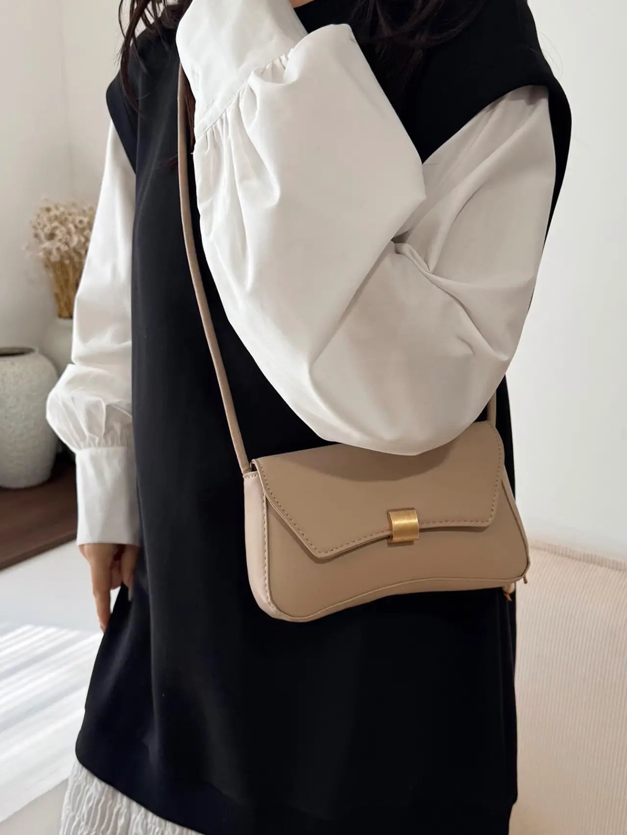 Crossbody Bag - Elegant Everyday Style