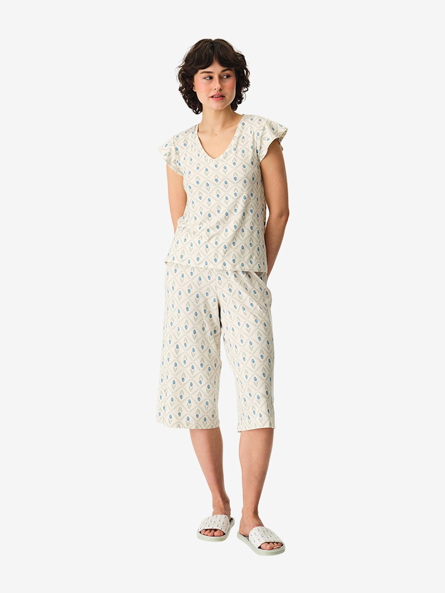 Beige Short Sleeve Polyester Pyjama Set with Capri Pants