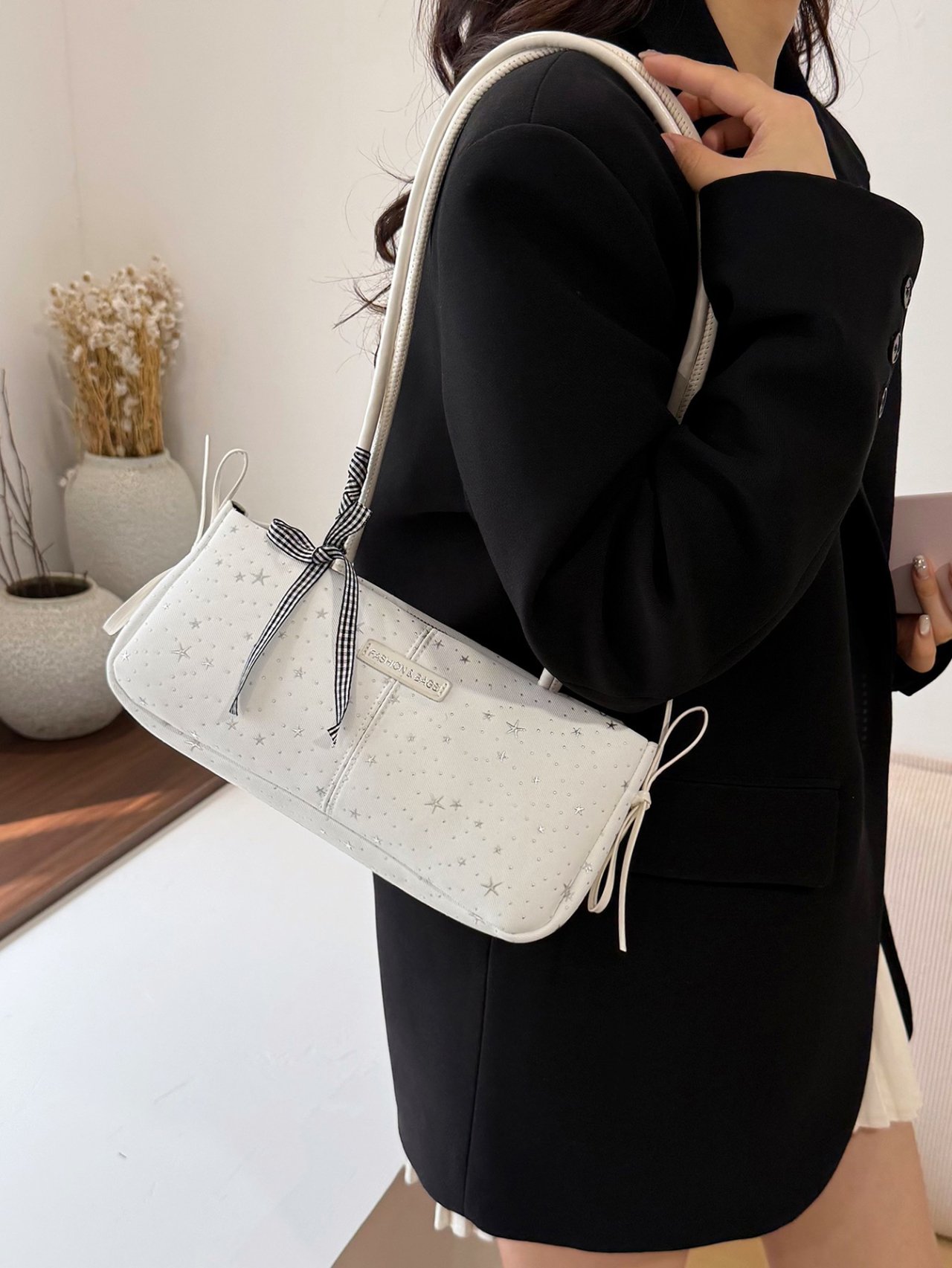 White Star-Pattern Shoulder Bag 