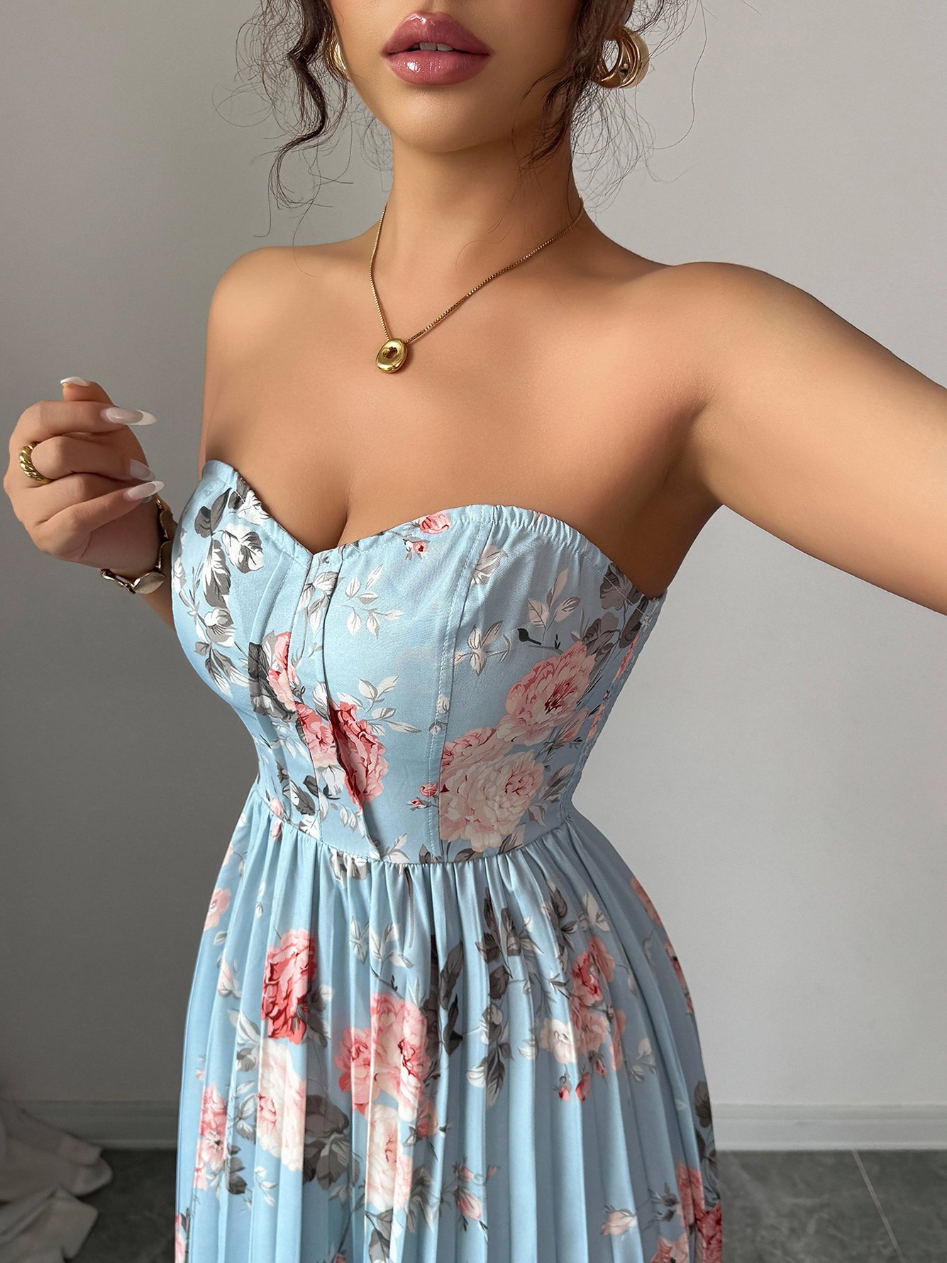Blue Floral Pleated Maxi Dress with Strapless Design