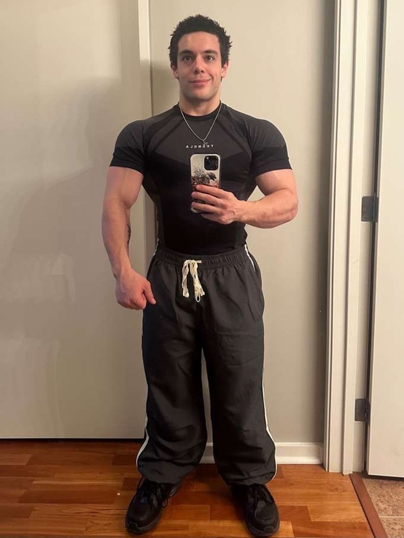 Black Short Sleeves Muscle Fit Active T-Shirt