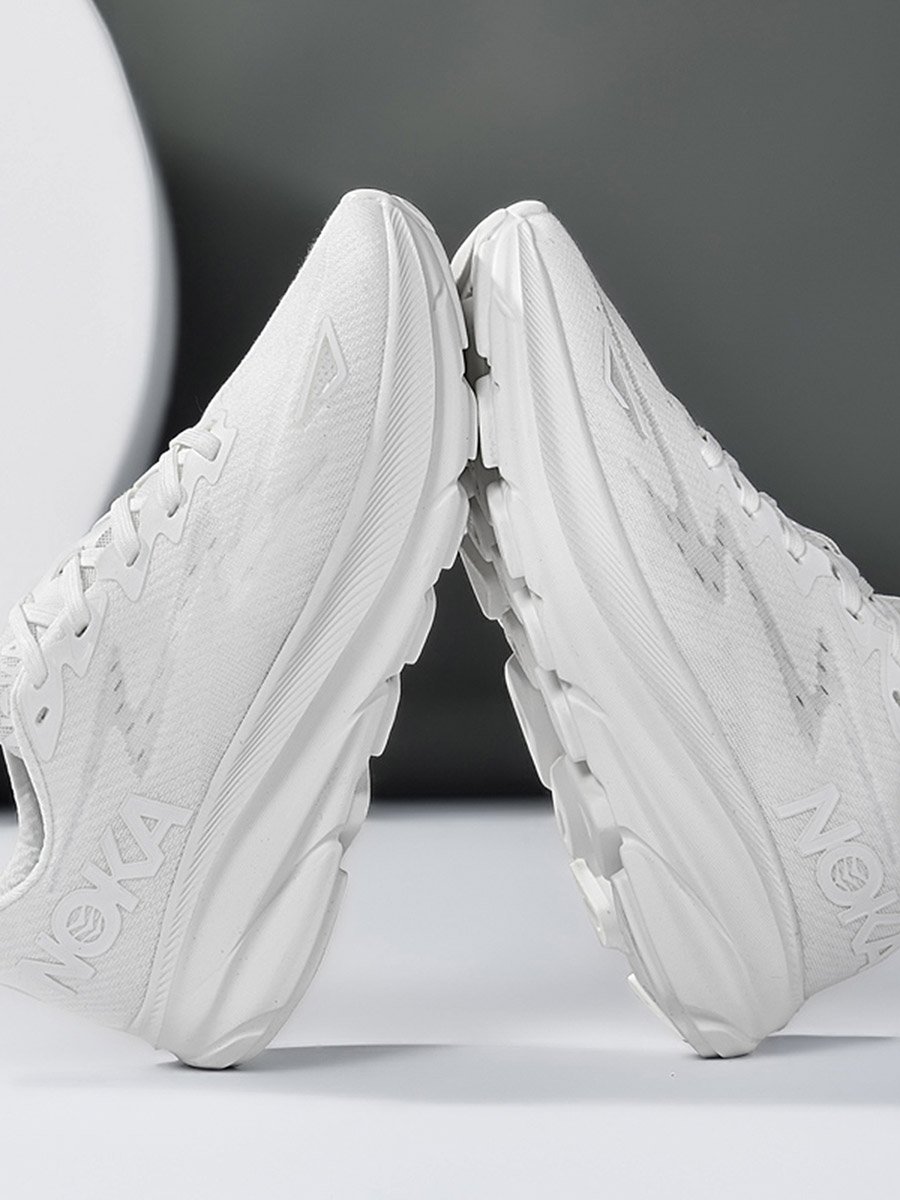 Men White Lightweight Running Sneakers