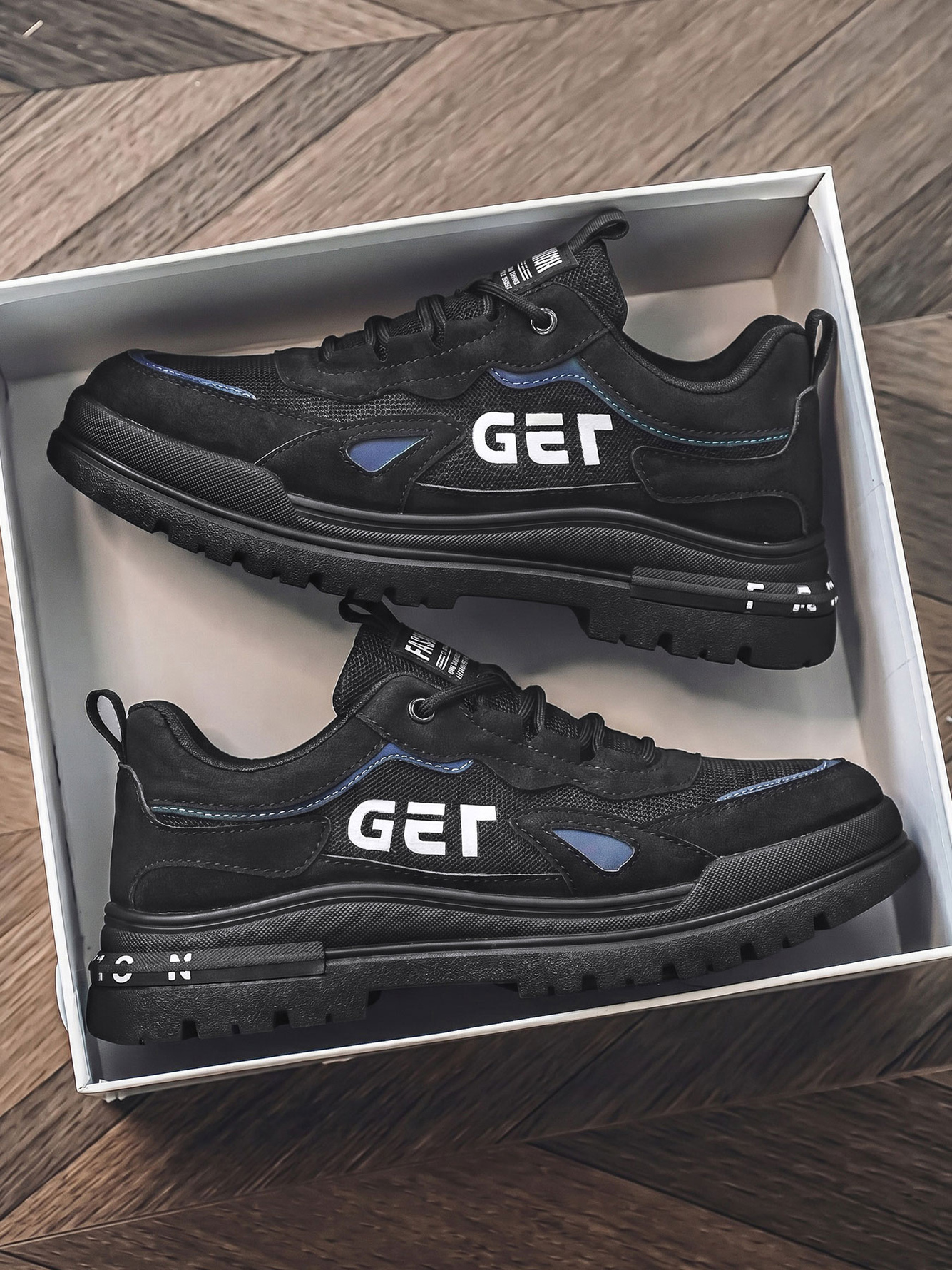Black Lace-Up Casual Sneakers