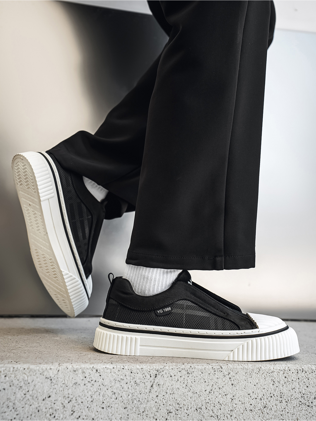 Black Slip-On Casual Sneakers