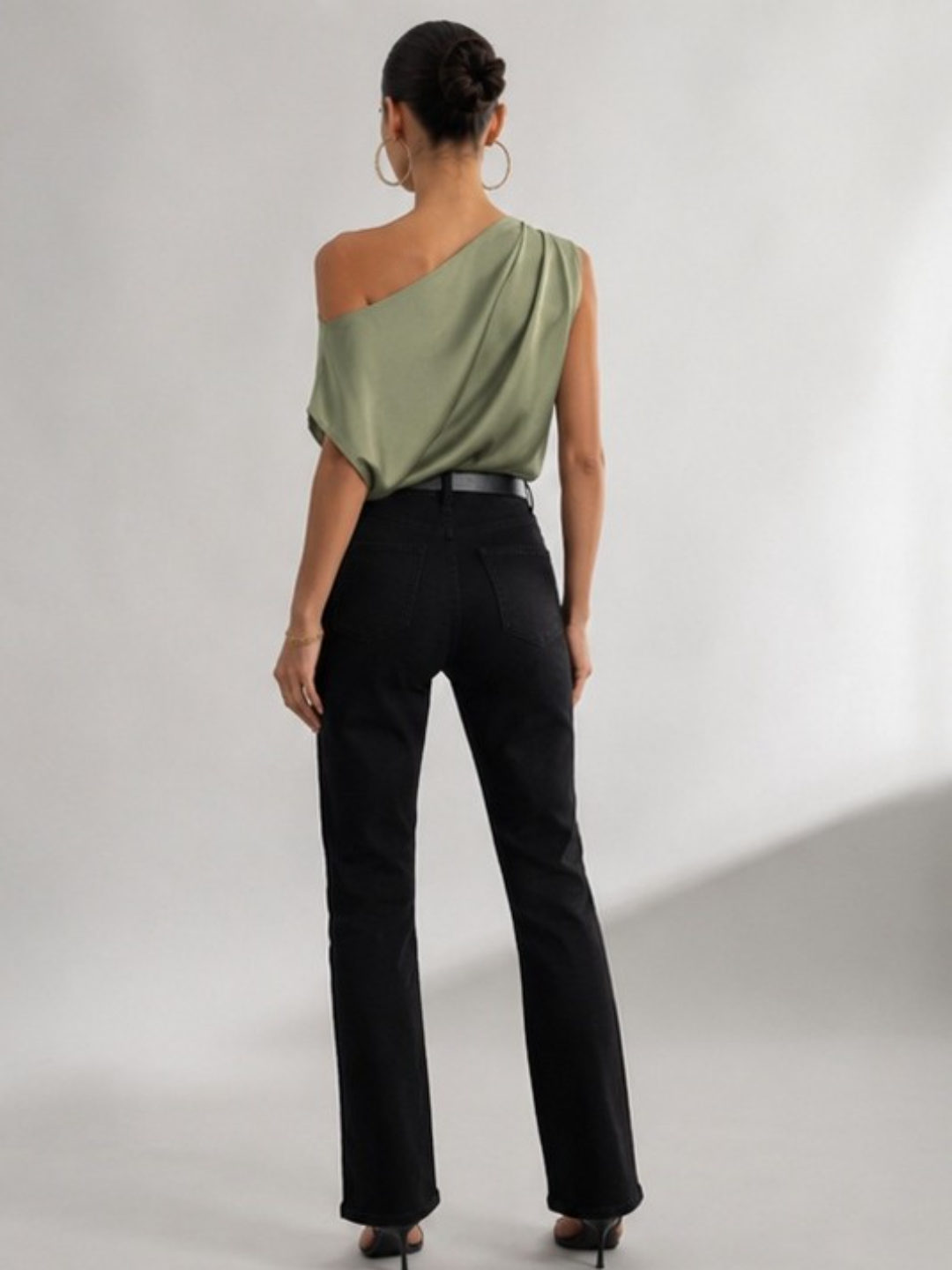 Green One-Shoulder Sleeveless Top