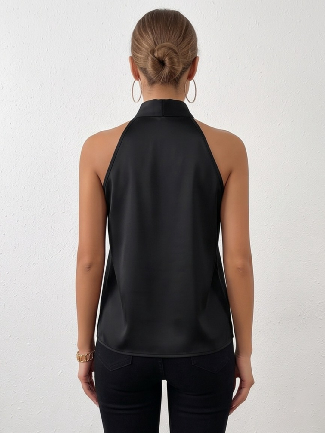 Black Solid Halter Neck Sleeveless Top
