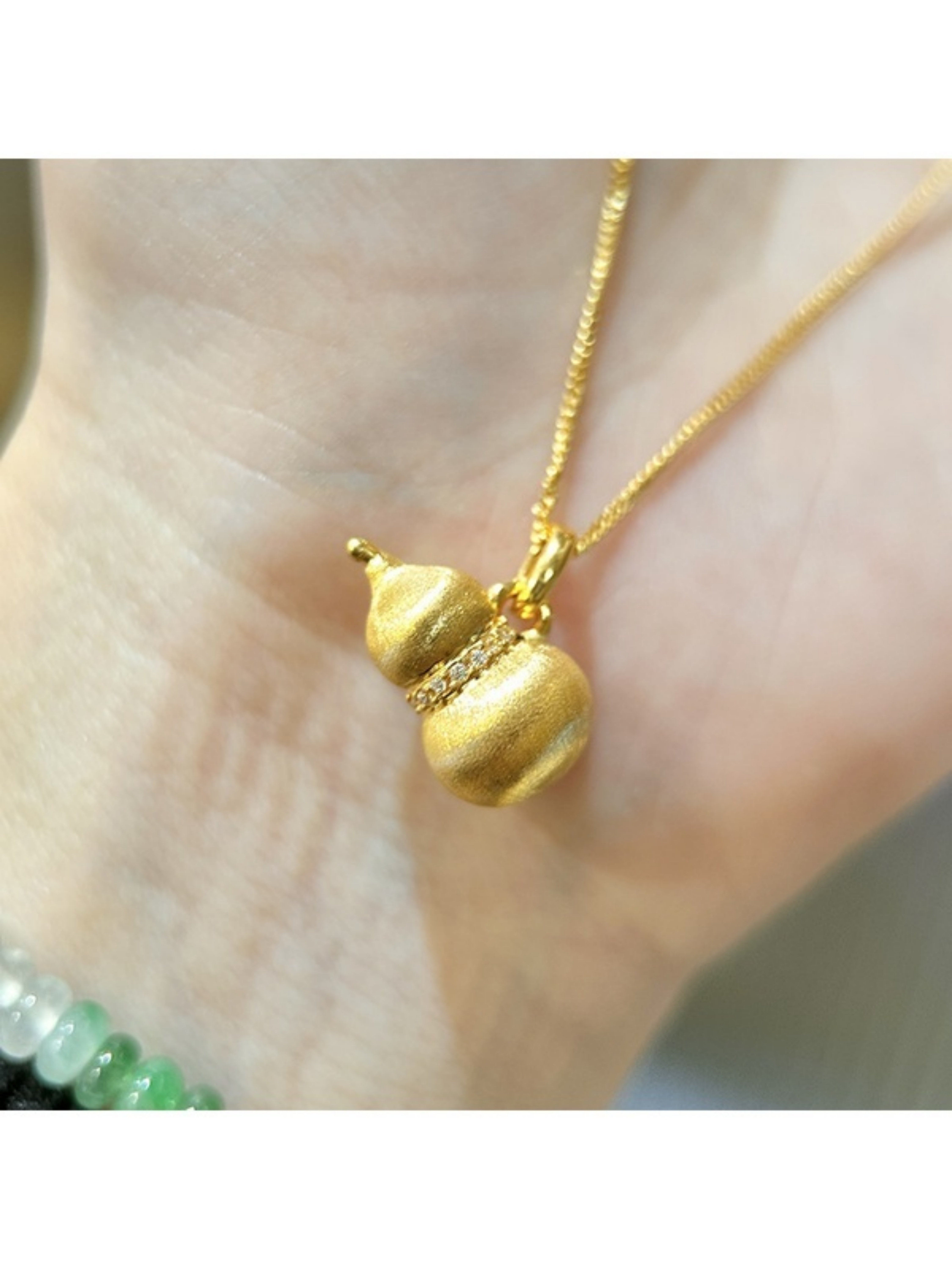 Gold Solid Pendant Necklace