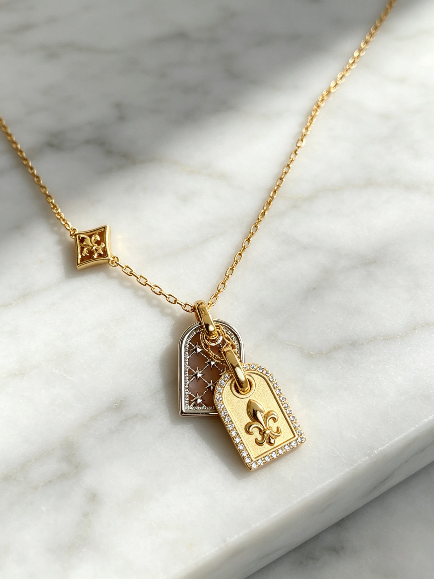 Gold Graphic Pendant Necklace
