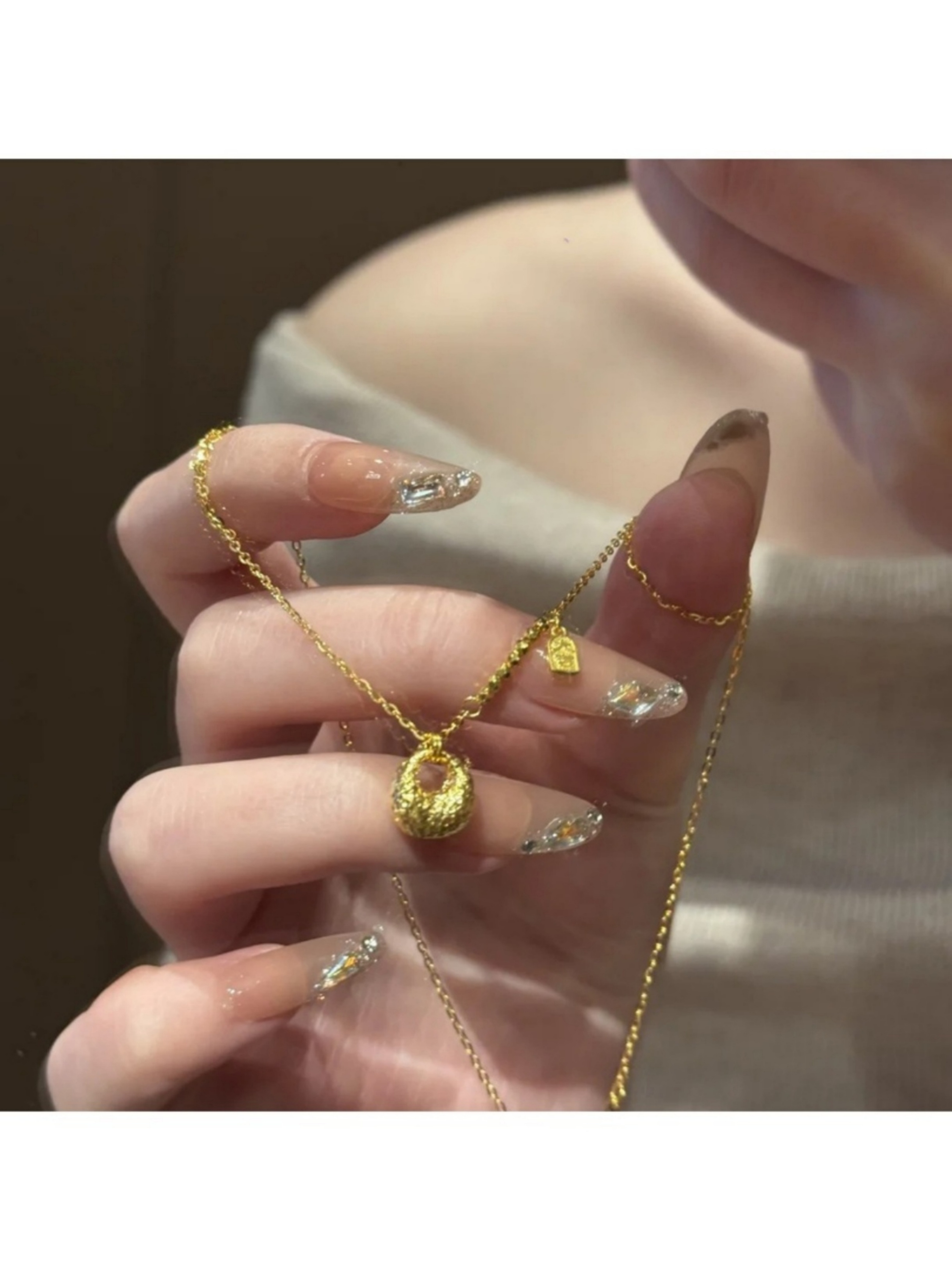 Gold Texture Pendant Necklace