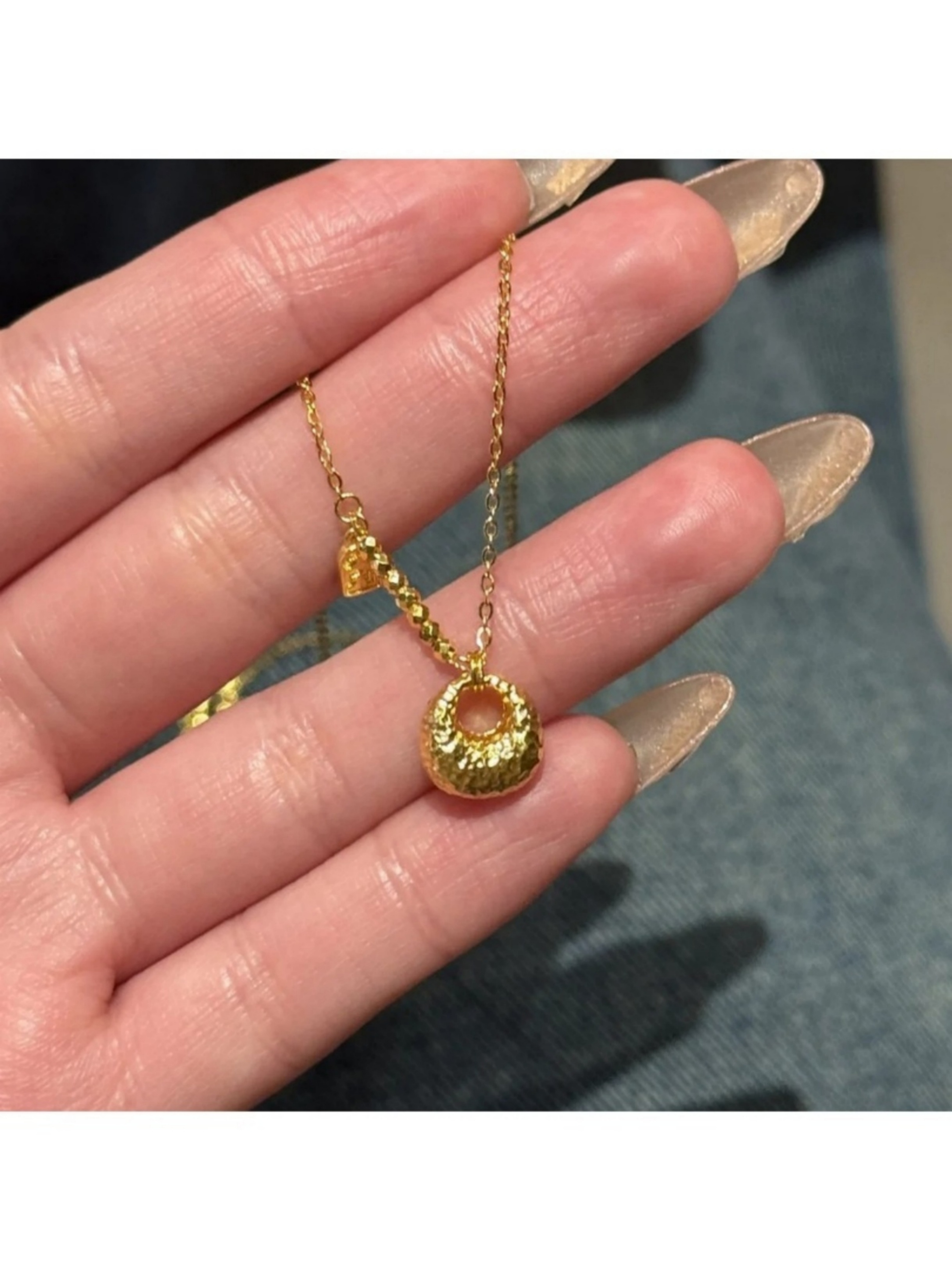 Gold Texture Pendant Necklace