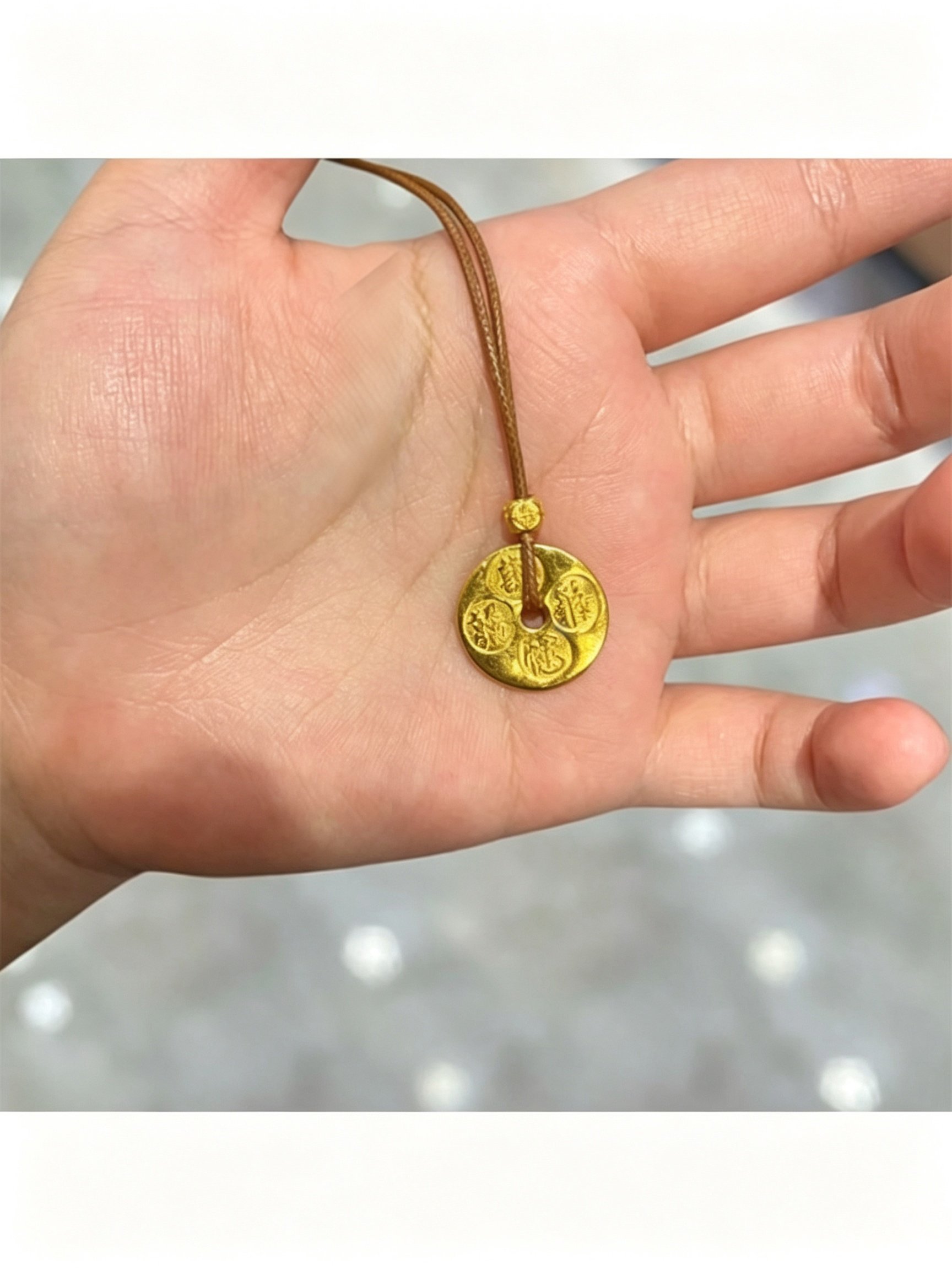 Gold Graphic Pendant Necklace