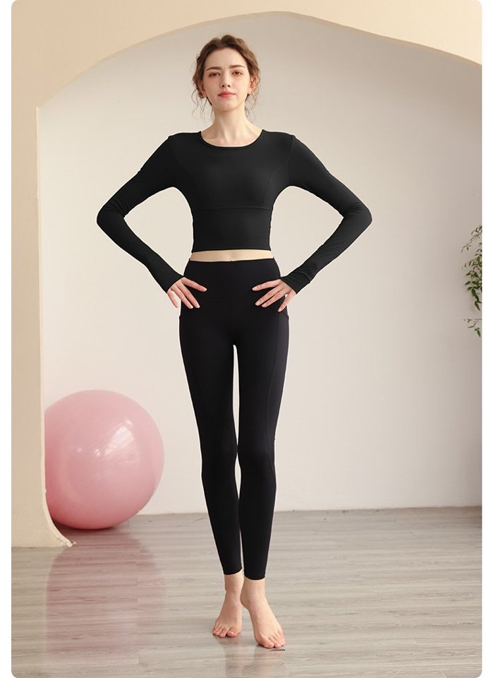 Black Long Sleeve Crop Top Activewear