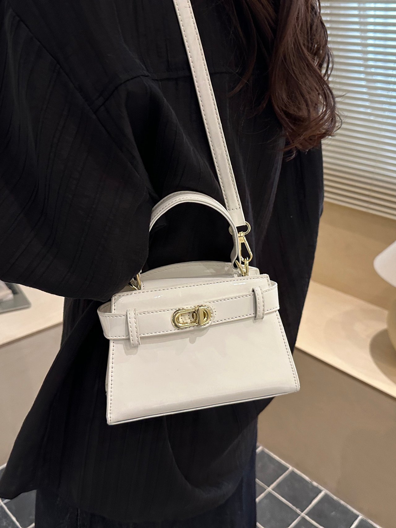 Off-White Crossbody Bag with Gold-Tone Clasp