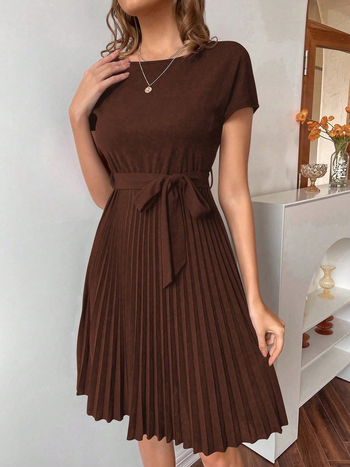 Coffee Brown A-Line Pleated Midi Dress with Short Sleeves