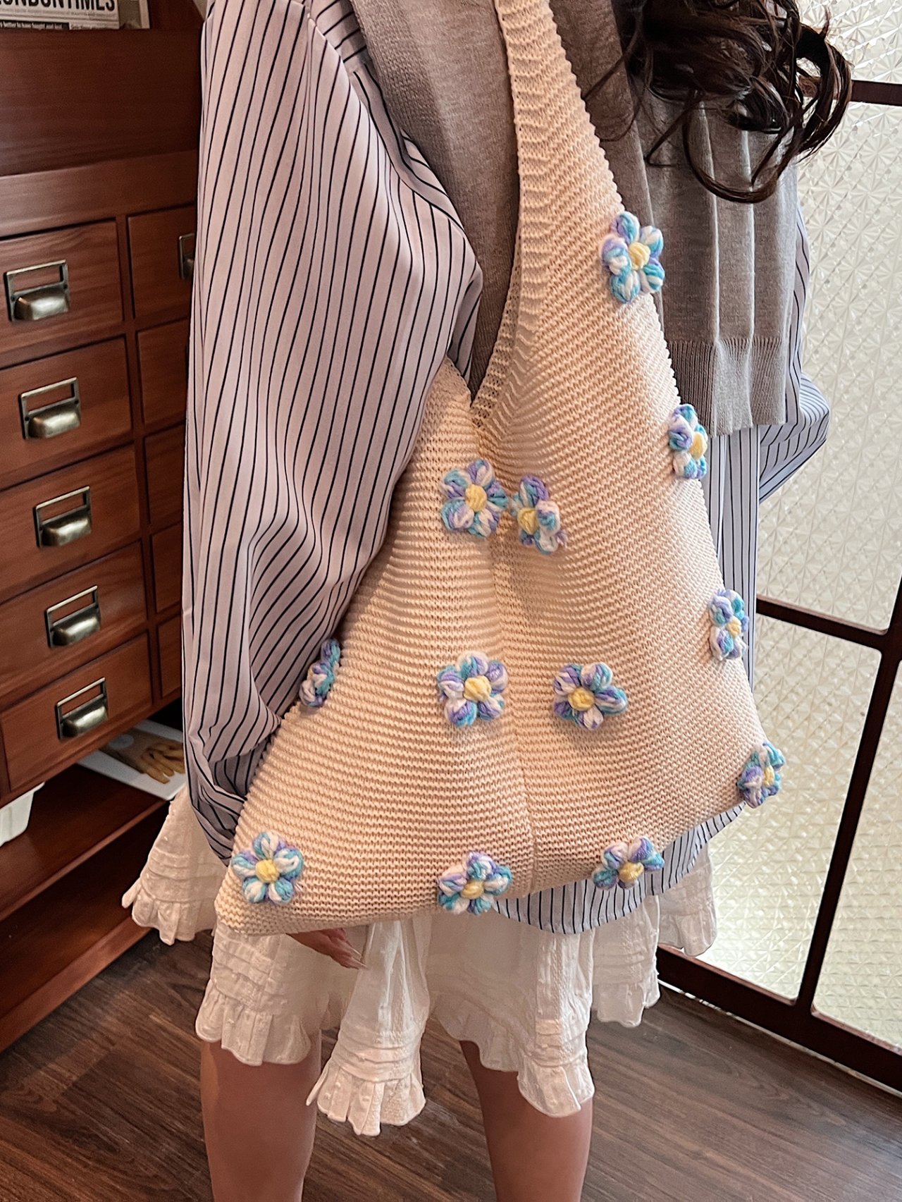 Floral Crochet Shoulder Bag