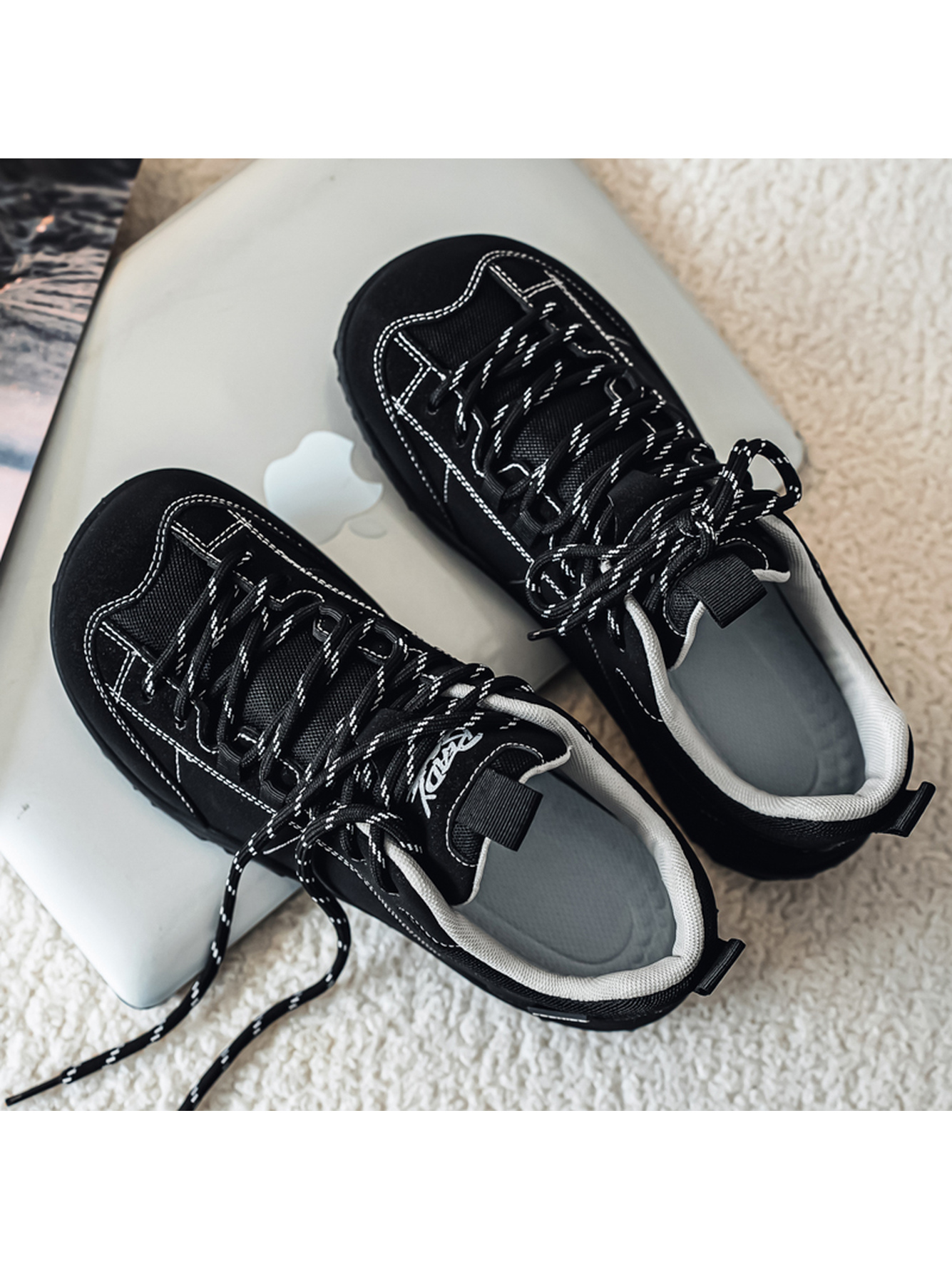 Men Black Sports Sneakers