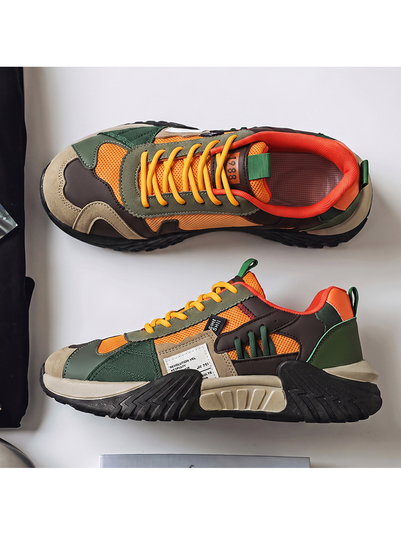 Men Multi-Color Athletic Sneakers