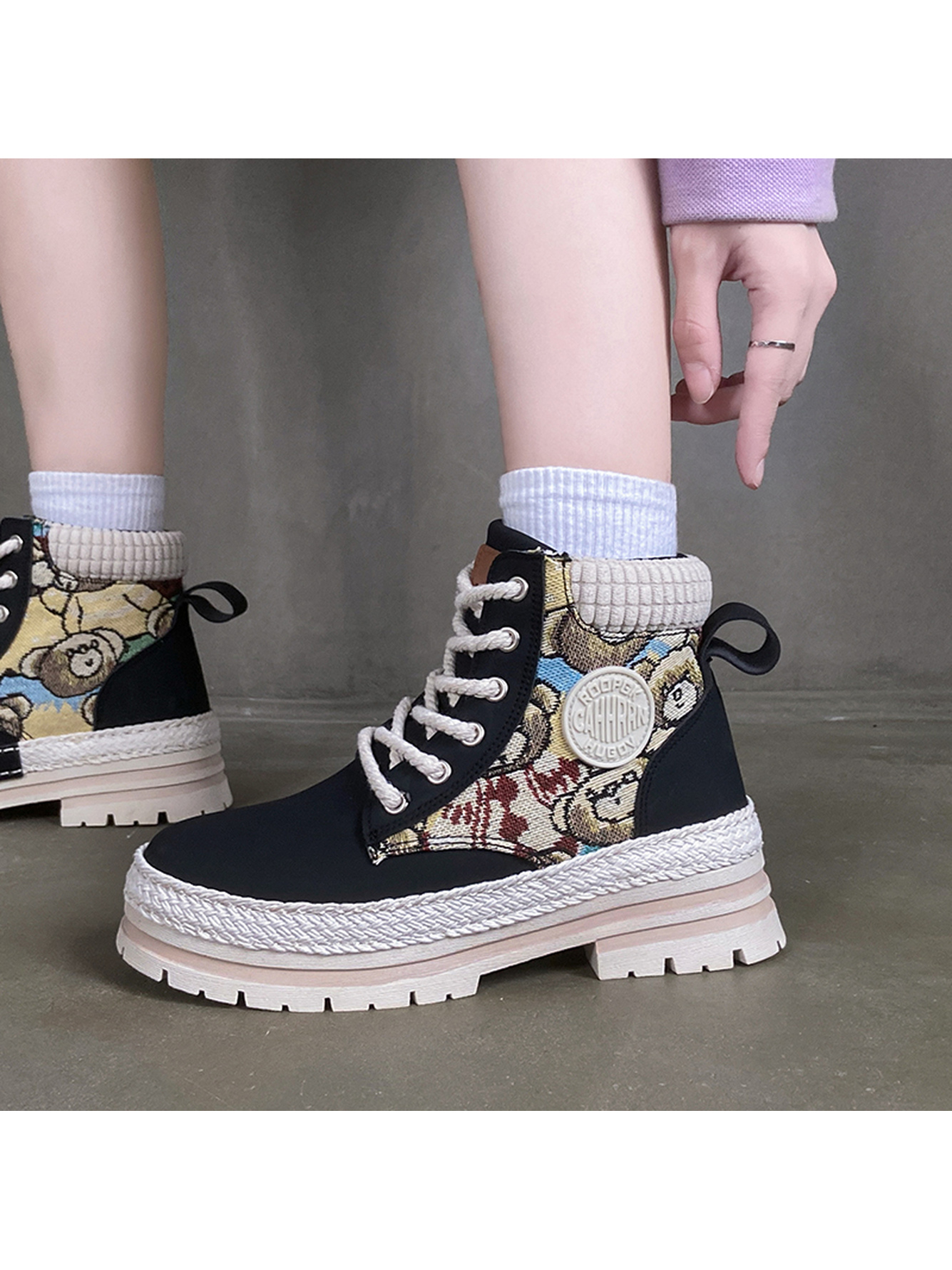 Black High-Top Fashion Sneakers with Patterned Detail