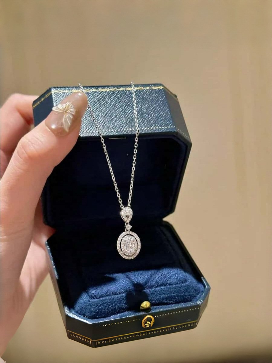 Silver Solid Pendant Necklace