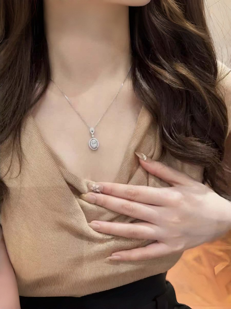 Silver Solid Pendant Necklace