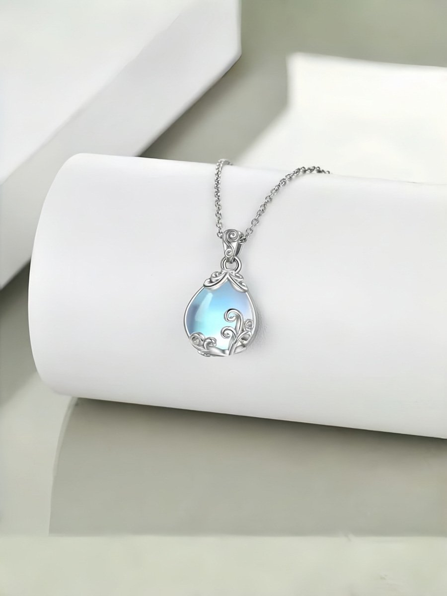 Silver Solid Pendant Necklace