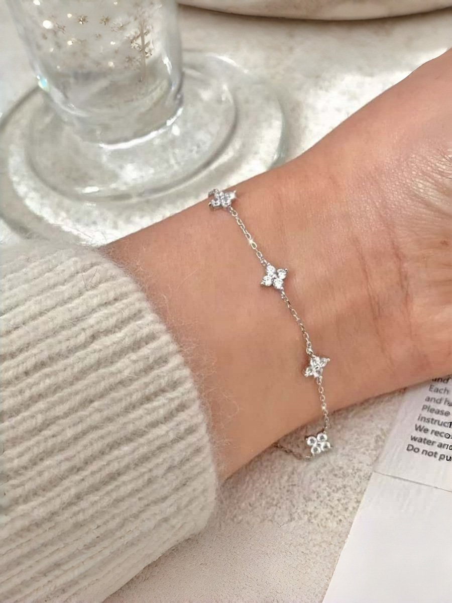Silver Clover Link Bracelet