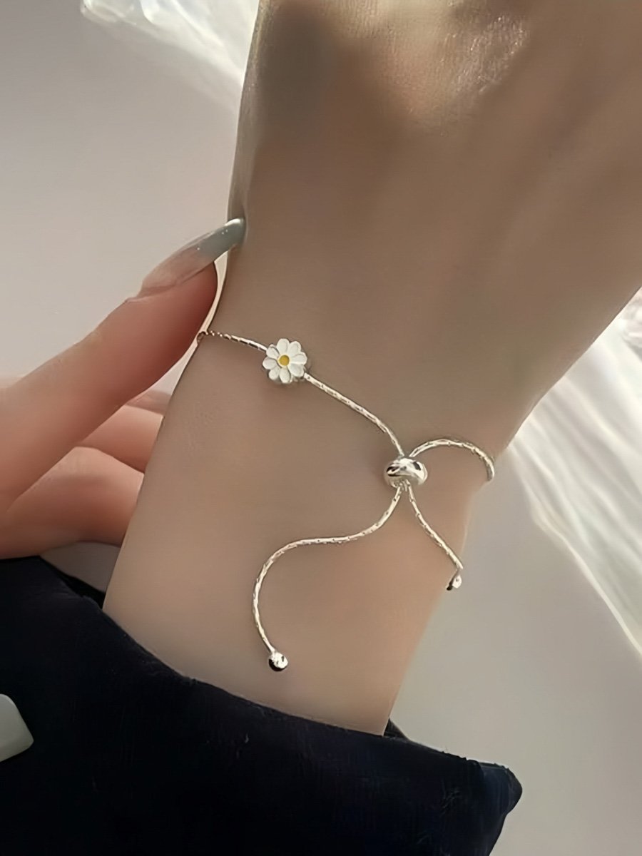 Silver Daisy Charm Adjustable Bracelet