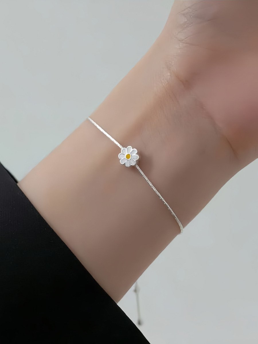 Silver Daisy Charm Adjustable Bracelet