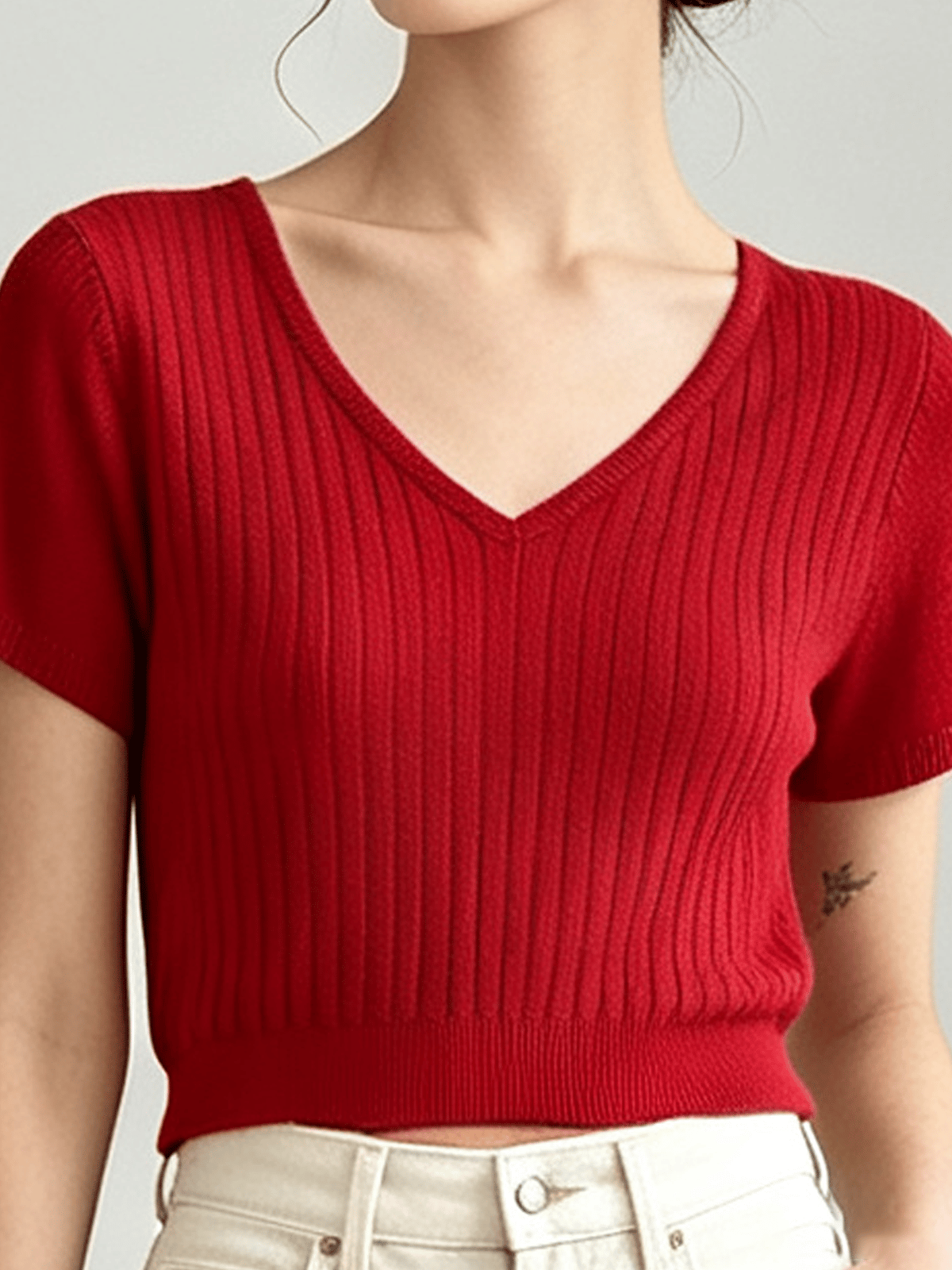 Red Ribbed V-Neck Short Sleeve Top