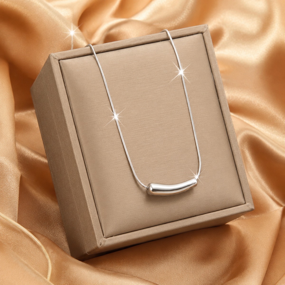 Silver Curved Bar Necklace
