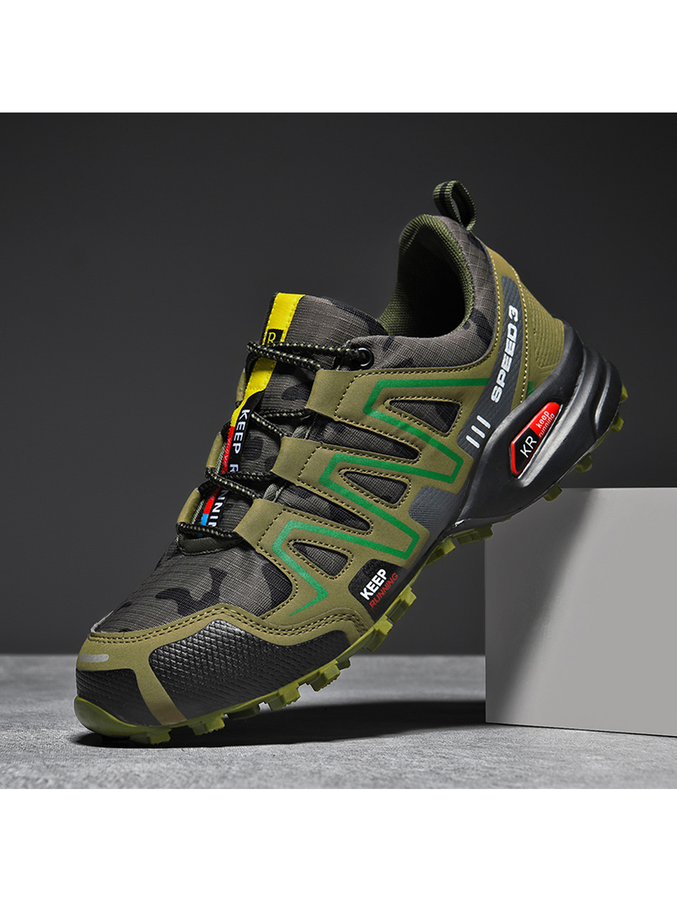 Men Olive Camo Trail Running Sneakers - Speed 3
