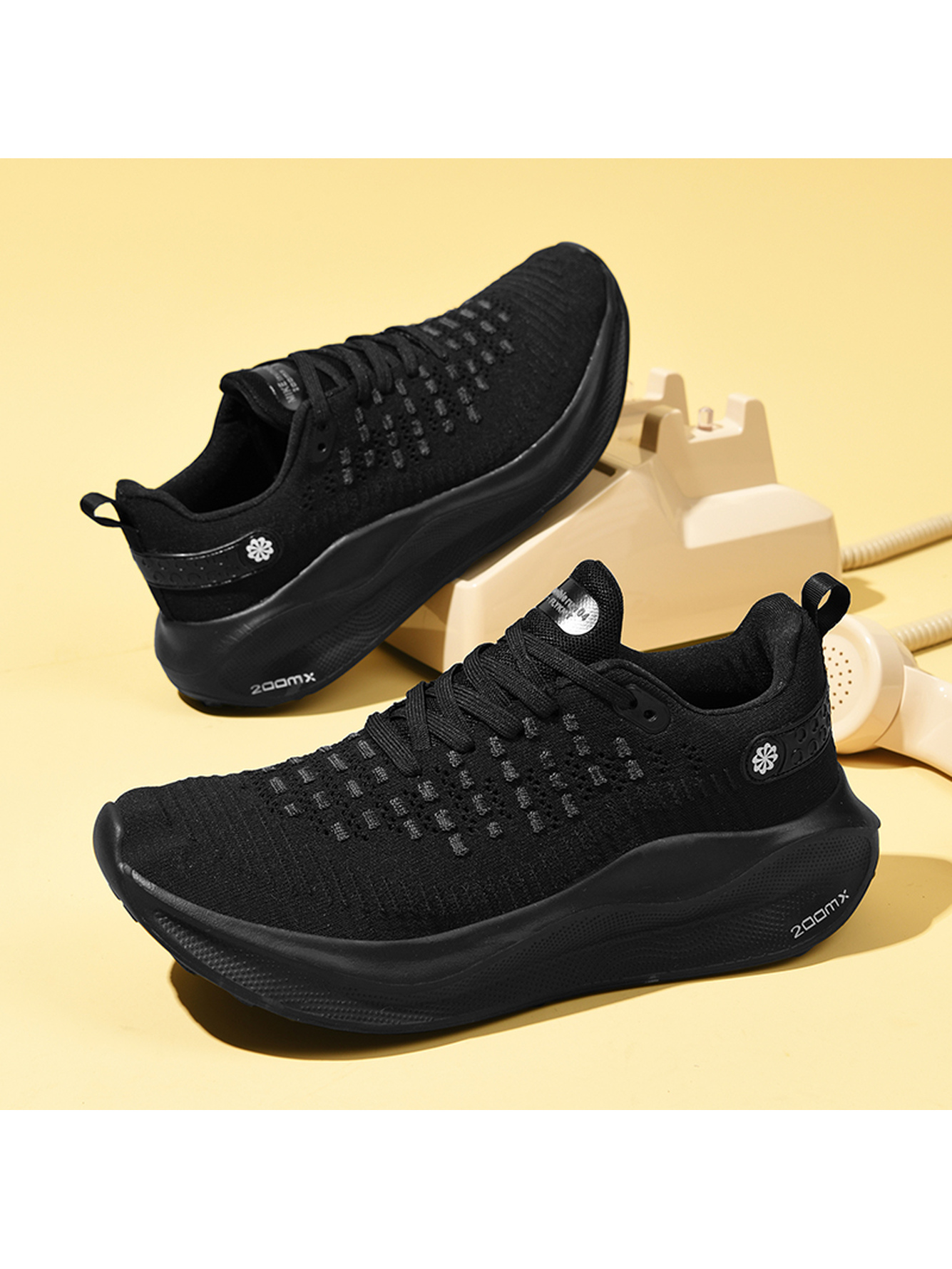 Men Black Lightweight Running Sports Shoes